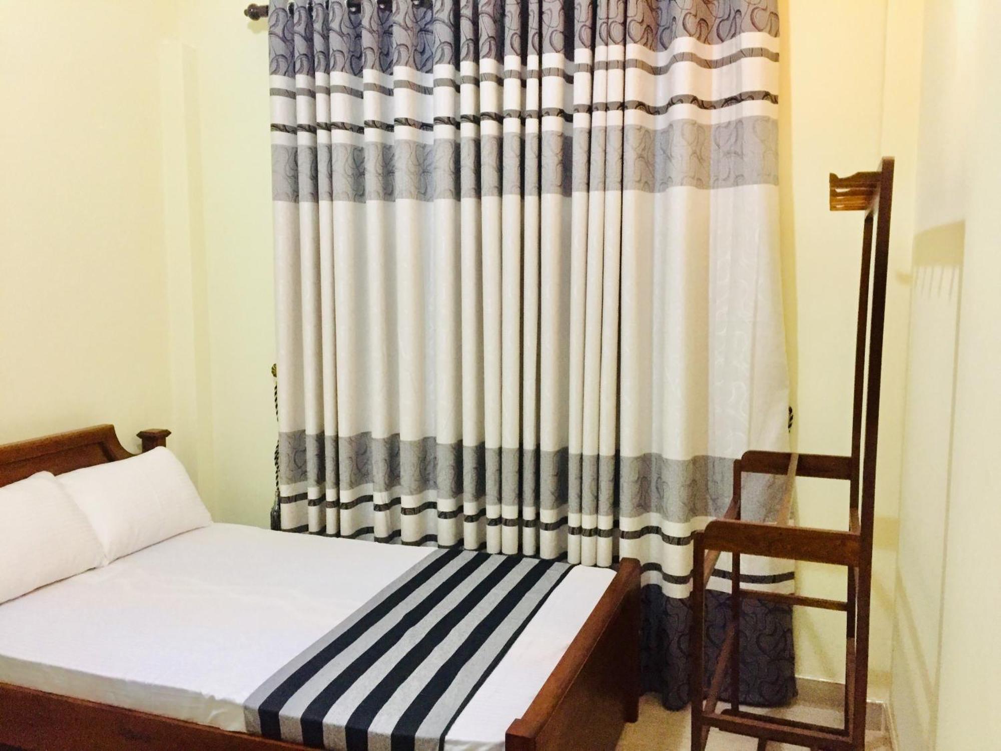Sweet Home Tourist Rest, Cooking Classes & Tours Anuradhapura Εξωτερικό φωτογραφία