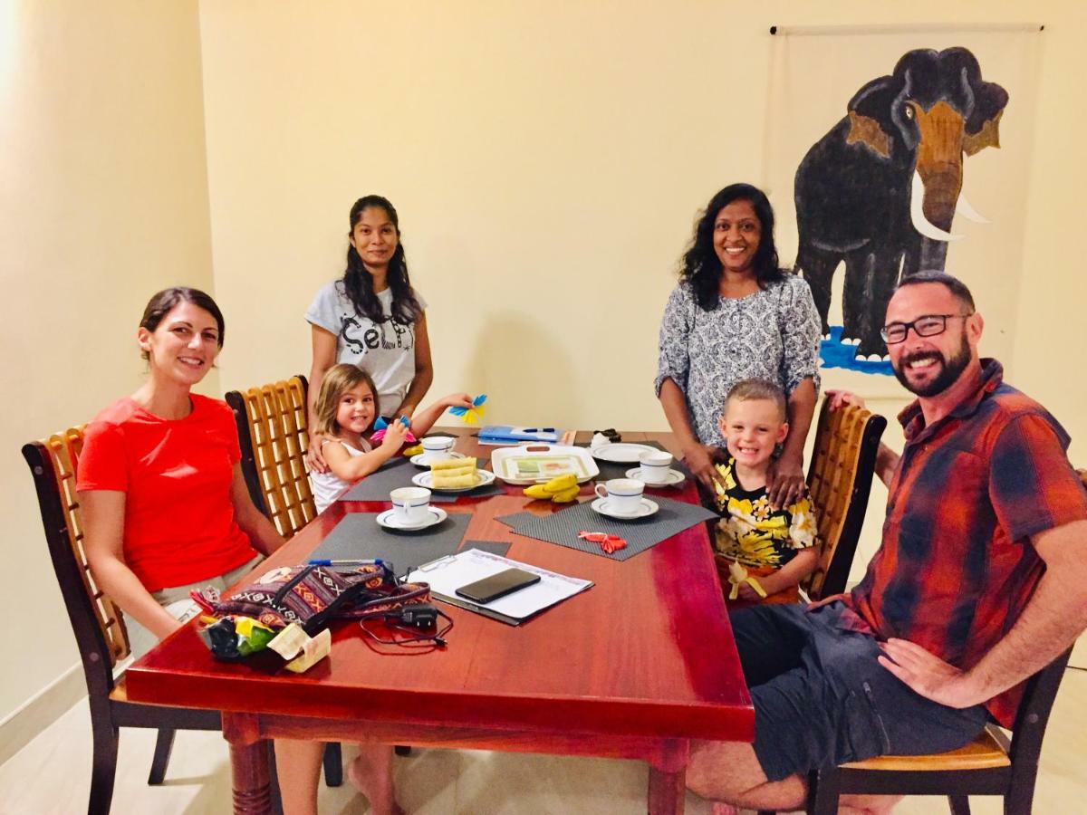 Sweet Home Tourist Rest, Cooking Classes & Tours Anuradhapura Εξωτερικό φωτογραφία